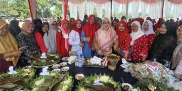 Lomba olahan pepes ikan di Kabupaten Sumedang.(FOTO: Humas Pemkab Sumedang)