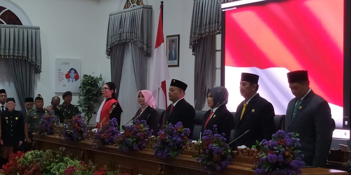 Pimpinan daerah Kabupaten Sumedang saat pelantikan DPRD Kabupaten Sumedang 2024-2029.(FOTO: Istimewa)