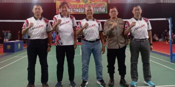 Pusat Kesenjataan Kavaleri (Pussenkav) menggelar Kejuaraan Bulutangkis Terbuka Kelompok Umur Piala Danpussenkav yang berlangsung dari 19 hingga 25 Agustus 2024 di GOR TriDaya Cakti Pussenkav, Jalan Cikuray, Kota Bandung. Acara ini mengangkat tema HUT RI ke-79.(FOTO: KONI Jabar)