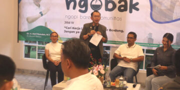 Pj Bupati Bekasi terkait informasi lowongan kerja bodong.