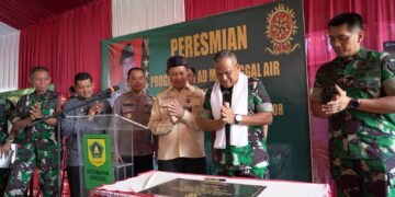Pj. Bupati Bogor Apresiasi Program Titik Air Bersih dari Panglima Kostrad di Desa Singajaya.(FOTO: Humas Pemkab Bogor)