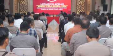 Polres Garut Polda Jabar menggelar Latihan Pra Operasi (Latpraops) Mantap Praja Lodaya 2024 di Aula Mumun Surahman, Mapolres Garut, pada hari Senin (19/08/2024). (FOTO: Istimewa)
