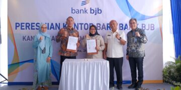Pembukaan Kantor Cabang Pembantu (KCP) UNJAYA merupakan upaya bank bjb meningkatkan kinerja operasionalnya serta memberikan kemudahan dan kenyamanan lebih kepada nasabah. Kantor baru ini terletak di Jl. Ringroad Barat No. 54, Gamping Kidul, Sleman, Yogyakarta, yang merupakan lokasi strategis dan mudah diakses.