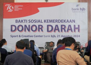 bank bjb menggelar acara donor darah bekerja sama dengan Palang Merah Indonesia (PMI) sebagai bentuk kepedulian terhadap kesehatan masyarakat dan dukungan terhadap lingkungan sekitar.
