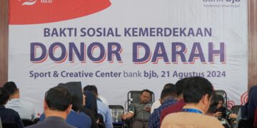 bank bjb menggelar acara donor darah bekerja sama dengan Palang Merah Indonesia (PMI) sebagai bentuk kepedulian terhadap kesehatan masyarakat dan dukungan terhadap lingkungan sekitar.