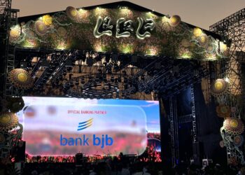 Kehadiran bank bjb di LaLala Festival 2024 sebagai official banking partner, tidak hanya menyediakan pengalaman festival yang mengesankan, tetapi juga berbagai promo dan program menarik bagi para pengunjung.