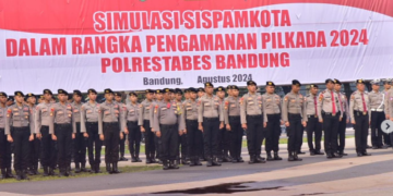 Dalam rangka menjaga keamanan menjelang Pilkada 2024, Detasemen 45 (Den45) dari Brimob Polda Jawa Barat melakukan penindakan tegas terhadap massa yang menolak hasil Pilkada di kawasan Lapangan Tegallega, Kota Bandung, pada Sabtu (3/8/2024).(FOTO: Istimewa)