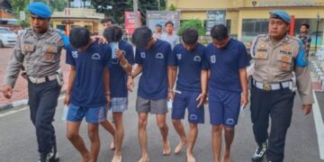 Para tersangka oknum bobotoh yang terlibat pengeroyokan dan perusakan saat ricuh pasca pertandingan Persib vs Persija.(Foto:Istimewa).
