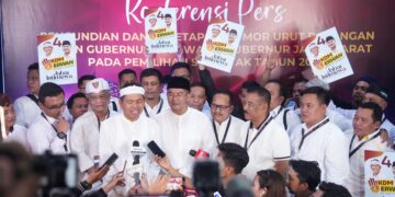 Berdasarkan hasil sejumlah survei, elektabilitas Cagub Dedi Mulyadi dan Cawagub Erwan, meninggalkan tiga pasangan calon lainnya. (Dok. Istimewa)