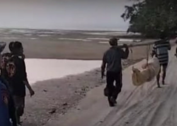 Penemuan korban perahu tenggelam dihantam ombak di Garut.(FOTO: Istimewa)