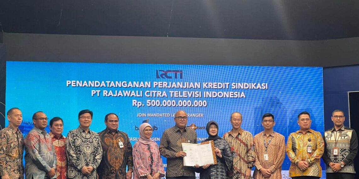 bank bjb bersama-sama dengan PT Bank MNC Internasional Tbk (Bank MNC) yang bertindak sebagai Joint Mandated Lead Arranger (JMLA) untuk penyaluran Fasilitas Kredit Modal Kerja Sindikasi sebesar Rp500 miliar kepada RCTI, yang digunakan untuk mendukung kebutuhan modal kerja perusahaan.(FOTO: Istimewa)