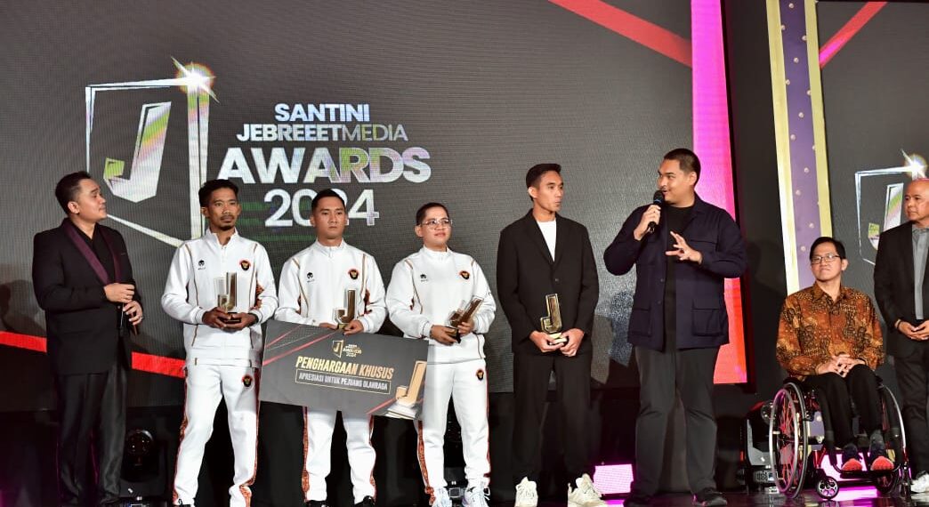 Menteri Pemuda dan Olahraga Republik Indonesia (Menpora RI) Dito Ariotedjo memberikan apresiasi terhadap pelaksanaan Santini JebreeetMedia Awards 2024. Ajang ini sebagai bentuk penghargaan kepada insan olahraga di Tanah Air.(foto:andre/kemenpora.go.id)