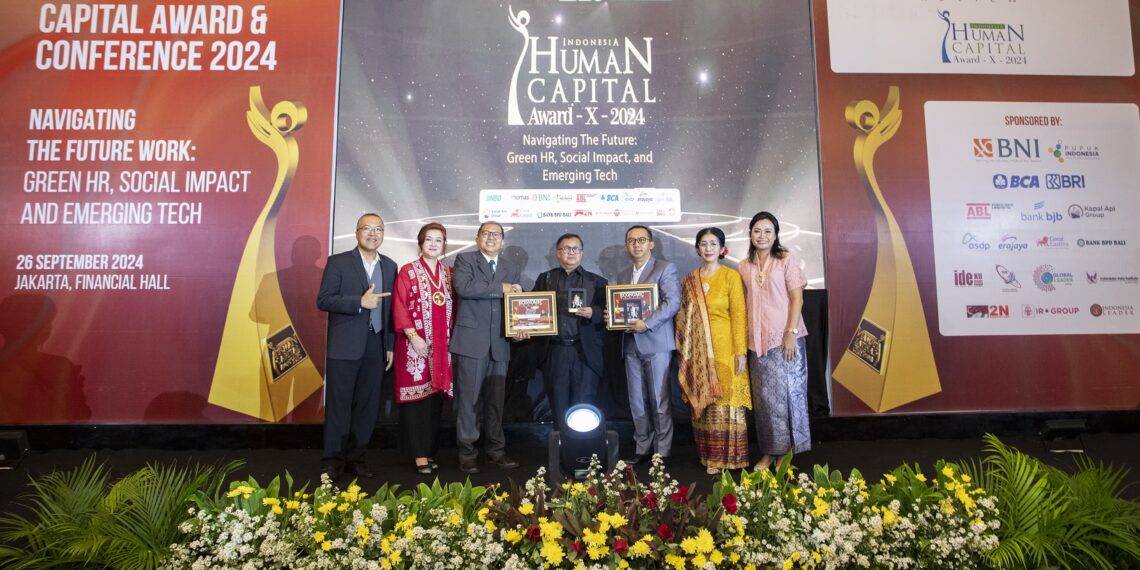 bank bjb berhasil mencatatkan prestasi gemilang di bidang pengelolaan human capital dengan meraih tiga penghargaan bergengsi dalam ajang Indonesia Human Capital Award X 2024 (IHCA X 2024).