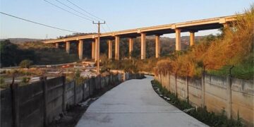 Ruas jalan Parigi-Panyindangan di Sumedang