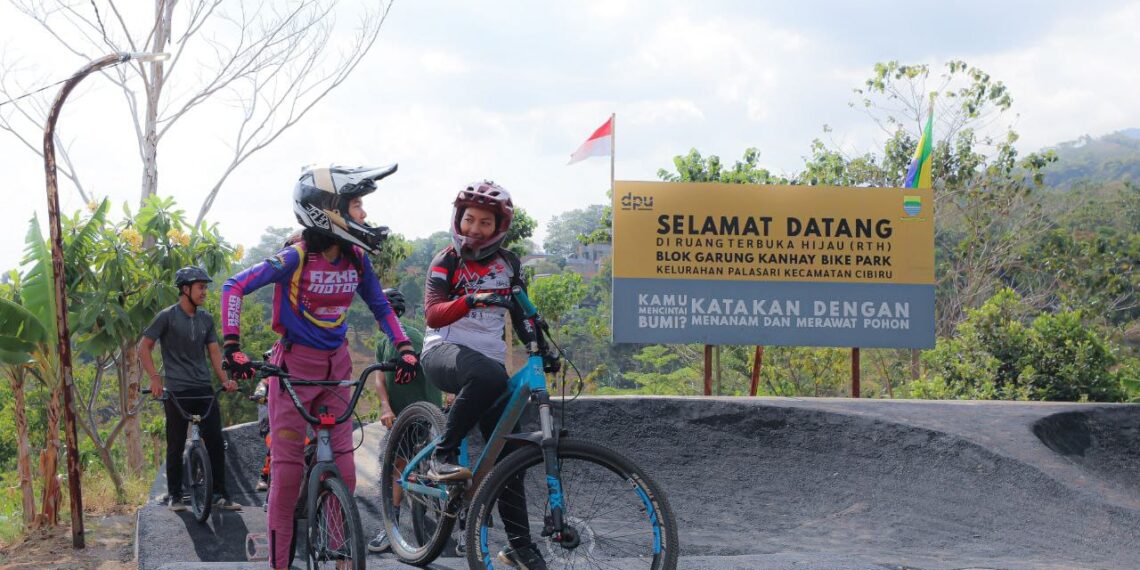 Trek sepeda MTB Kanhay sedang dalam proses perbaikan rehab dan reaktivasi untuk kegiatan komunitas sepeda gunung.