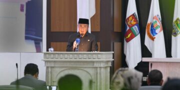 Pj Gubernur Jabar Bey Machmudin di DPRD Jabar.(FOTO: Humas Pemprov Jabar)