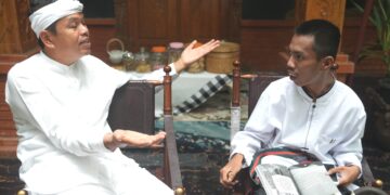 Muhammad Dewana Fahrizal, penyandang disabilitas bertemu dengan Cagub Jabar Dedi Mulyadi di kediamannya di Subang. (Dok. Istimewa)