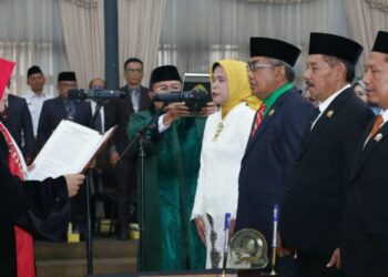 Empat pimpinan DPRD Kuningan dilantik