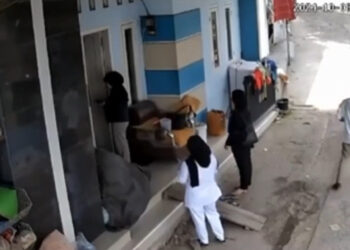 Rekaman kejadian petugas Dinkes gadungan (Foto: x.com)