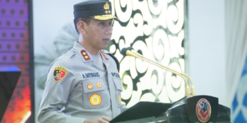 Kapolda Jabar, Irjen Pol. Dr. Akhmad Wiyagus, memimpin upacara serah terima jabatan (sertijab) Wakapolda dan pejabat utama Polda Jabar pada Kamis, 10 Oktober 2024.