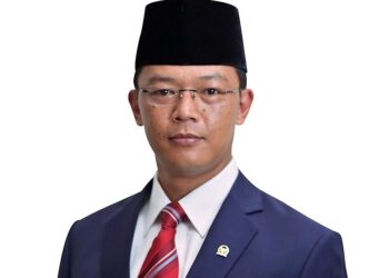 Menteri Luar Negeri Sugiono