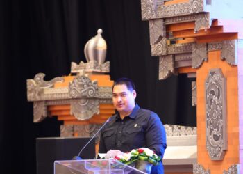 Menteri Pemuda dan Olahraga Republik Indonesia (Menpora RI) Dito Ariotedjo menyebut Indonesia mendapat tawaran untuk menjadi tuan rumah Olimpiade 2036 mendatang. Jakarta dan Bali menjadi opsi untuk lokasi penyelenggaraannya.(foto:herry/kemenpora.go.id)