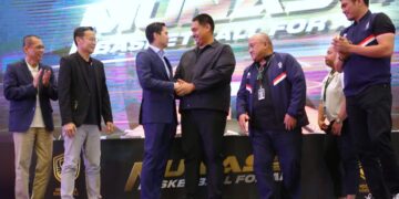 Menteri Pemuda dan Olahraga (Menpora) RI Dito Ariotedjo menutup Musyawarah Nasional (Munas) Persatuan Basket Seluruh Indonesia (Perbasi) 2024 di Grand Mercure Kemayoran, Jakarta, Selasa (29/10) malam. (foto:herry/kemenpora.go.id)