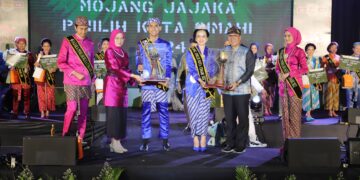 Pasanggiri Mojang Jajaka Kota Cimahi 2024.(FOTO: Humas Pemkot Cimahi)