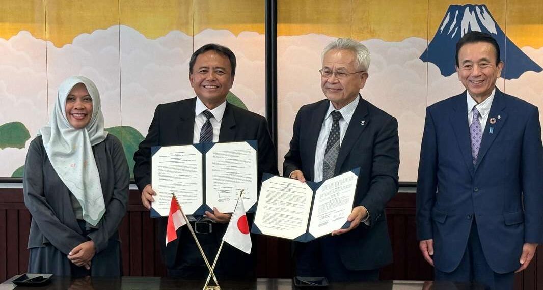 Pemda Provinsi Jawa Barat dan AIWA Holdings Tandatangani Program Beasiswa di Jepang