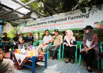 Pj Wali Kota Bandung, A. Koswara, menegaskan komitmen pemerintah untuk mengelola sampah secara terintegrasi di seluruh kelurahan.