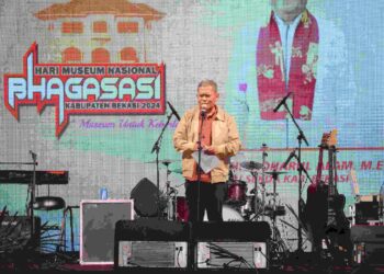 Pj Sekda Kabupaten Bekasi, Jaoharul Alam menghadiri acara Hari Museum Nasional Bhagasasi Kabupaten Bekasi tahun 2024 yang digelar di Museum Bekasi Gedung Juang, Tambun Selatan, pada Sabtu (26/10/2024) malam.