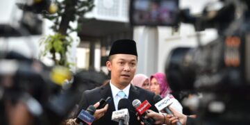 Taufik Hidayat secara resmi dilantik menjadi Wakil Menteri Pemuda dan Olahraga Republik Indonesia (Wamenpora RI) oleh Presiden Prabowo Subianto untuk mendampingi Menpora Dito Ariotedjo pada Kabinet Merah Putih, Pemerintahan Presiden Prabowo Subianto dan Wapres Gibran Rakabuming Raka periode 2024-2029.(foto:andre/kemenpora.go.id)