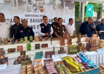 Produk jamu dan obat ilegal senilai Rp.8,1 miar disita BPOM Bandung.(Foto:Istimewa).