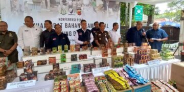 Produk jamu dan obat ilegal senilai Rp.8,1 miar disita BPOM Bandung.(Foto:Istimewa).
