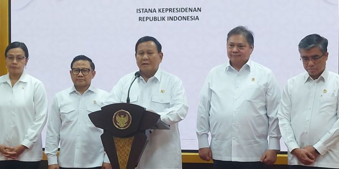 Presiden Prabowo umumkan kenaikan gaji pada 2025. (foto: istimewa)