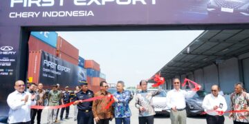 Eskpor perdana Chery Indonesia.(FOTO: Humas Kemenperin)