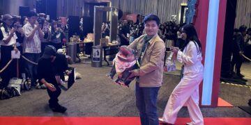 Moo Deng peraih TikTok awards. (foto: x.com)