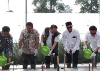 Menteri Koperasi, Budi Arie, di Pondok Pesantren Al-Ittifaq, Kabupaten Bandung.(Foto: Istimewa).