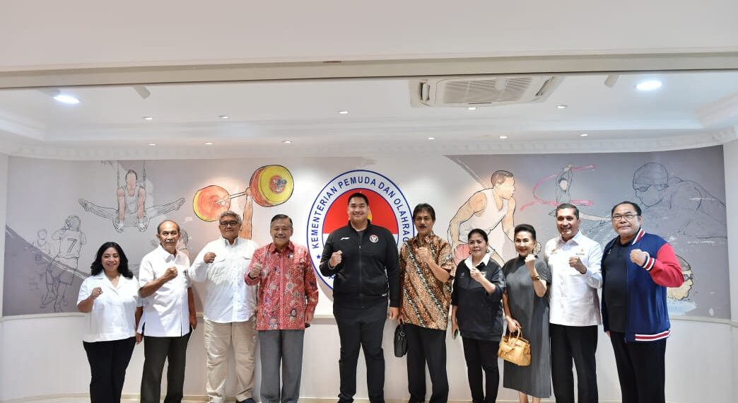 Menteri Pemuda dan Olahraga Republik Indonesia (Menpora RI) hari Rabu (20/11) sore menerima Ketua Umum Komite Olahraga Masyarakat Indonesia (Kormi), Hayono Isman bersama pengurus lainya di ruang kerjanya Lantai 10, Kemenpora, Senayan, Jakarta.