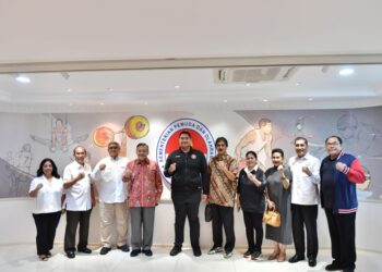 Menteri Pemuda dan Olahraga Republik Indonesia (Menpora RI) hari Rabu (20/11) sore menerima Ketua Umum Komite Olahraga Masyarakat Indonesia (Kormi), Hayono Isman bersama pengurus lainya di ruang kerjanya Lantai 10, Kemenpora, Senayan, Jakarta.