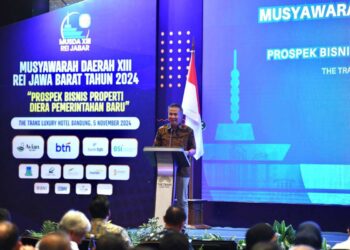 Penjabat Gubernur Jabar Bey Machmudin hadiri acara REI Jabar