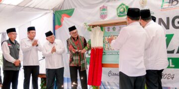 Pj Bupati Ciamis resmikan Kampung Zakat Cisontrol Ciamis.(FOTO: Humas Pemkab Ciamis)