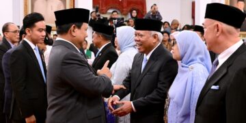 Presiden Prabowo Subianto melantik Basuki Hadimuljono sebagai Kepala Otorita Ibu Kota Nusantara (OIKN), pada Selasa, 5 November 2024, di Istana Negara, Jakarta.