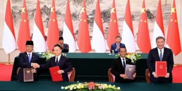 Presiden Republik Indonesia Prabowo Subianto bersama Presiden Xi Jinping menyaksikan penandatanganan sejumlah kesepakatan.(FOTO:Setkab)