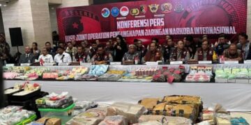 Keterangan pers Bareskrim Polri terkait pengungkapan 80 kasus peredaran gelap narkoba di Mabes Polri.(Foto:Istimewa).