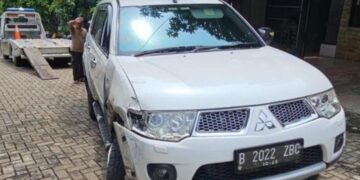 Mobil Mitsubishi Pajero nopol B 2022 ZBC yang dikemudikan tersangka VA (24).(Foto:Istimewa).