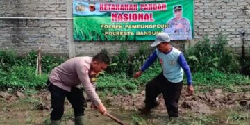'Action' Kapolsek Pameungpeuk, AKP Asep Dedi garap 6.000 Meter lahan tidak produktif dukung misi Asta Cita Presiden Prabowo Subianto.(Foto:Istimewa).