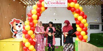 Ketua Dewan Kerajinan Nasional Daerah (Dekranasda) Jawa Barat, Amanda Soemedi Bey Machmudin, menghadiri pembukaan Wisata Cookies di De'tuik Resto, Cikutra, Kota Bandung, pada Selasa (24/12/2024).