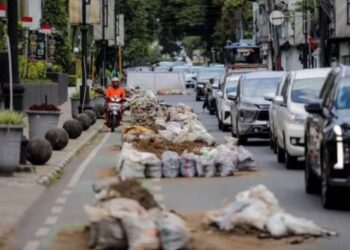 Proyek galian kabel di ruas jalan Kota Bandung.(Foto:Istimewa).