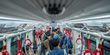 Penumpang LRT Jabodebek Libur Nataru 2024/2025 diduga tumbuh signifikan dari periode yang sama tahun sebelumnya.
